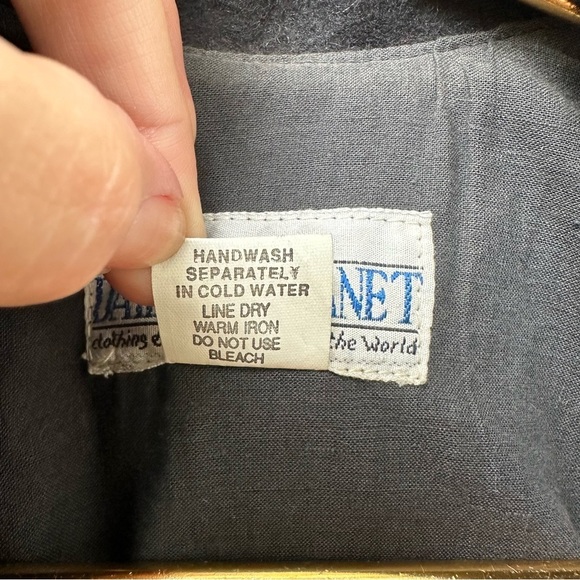 Vintage The Daily Planet Wool Vest Jacket Black Red Nepal Sz M Boho Ethnic Trim - Picture 6 of 9